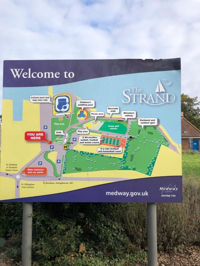 Strand Beach View House Gillingham  Εξωτερικό φωτογραφία